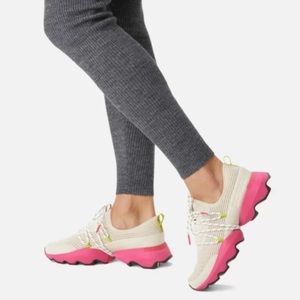 SOREL Women's Kinetic Impact Lace Sneakers Cactus Pink size 6.5 M Hot pink / Tan